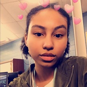 Meet your Posher, Enya